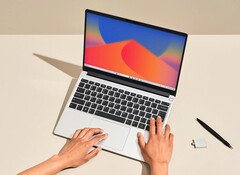 Framework 13 笔记本电脑终于配备了 120 Hz 显示屏。(图片：Framework）