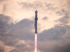 星际飞船发射图片。(图片来源：SpaceX）