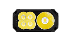 LED 的泛光灯和聚光灯配置。