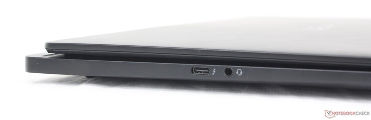 左：USB-C (40 Gbps) w/ Thunderbolt 4 + Power Delivery + DisplayPort 1.4，3.5 毫米耳机