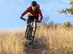 两款新型功率计系统现已上市。(图片来源：Garmin）