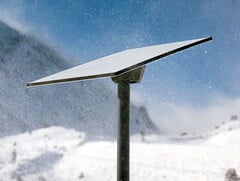 暴风雪中的 Starlink 住宅天线。(图片来源:Starlink)