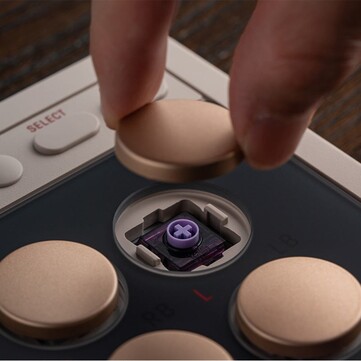 线性键帽无声，预行程较短。