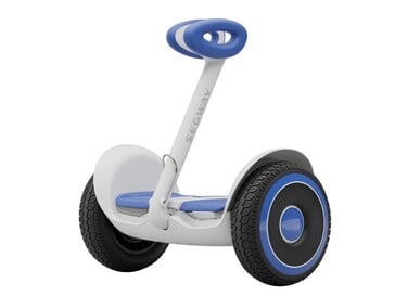 Segway S2 儿童款通过两个车轮实现自平衡。