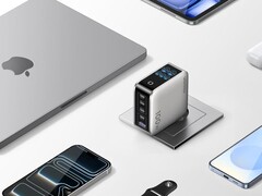 带智能显示屏的 Ugreen Nexode Pro 100W 充电器