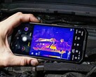 G3 Pro：配备红外热像仪的智能手机。(图片来源：AGM）