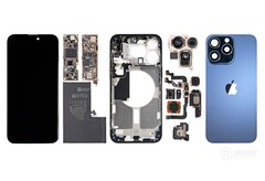 每售出一部 iPhone 15，ARM 的利润不到 0.30 美元。(图片：iFixit）