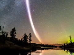 STEVE 现象图片（图片来源：Dave Markel Photography；已裁剪）