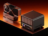 Aoostar WTR Max 现已配备英特尔酷睿 i5 1235U。图：配备 eGPU 的 NAS。