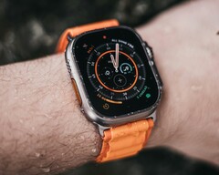 经过一年的休整，Apple Watch Ultra 系列据称将迎来一些升级（图片来源：Alek Olson）