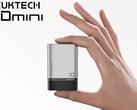 10 Mini 在中国的售价约为 25 美元。图：电源适配器。(图片来源：Cuktech - 已编辑）