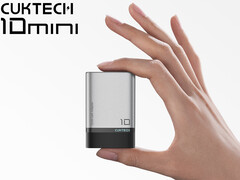 10 Mini 在中国的售价约为 25 美元。图：电源适配器。(图片来源：Cuktech - 已编辑）