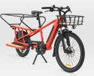 迪卡侬 BTWIN R500E 电动货运自行车现推出红色款（图片来源：迪卡侬）