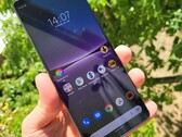 Xperia 1 IV是一款出色的智能手机,似乎被Snapdragon 8 Gen 1拖了后腿。 (图片来源:NotebookCheck)