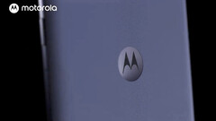 摩托罗拉的下一款 Edge 智能手机将至少有一种素皮外观可供选择。(图片来源：摩托罗拉）
