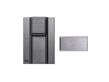 固态硬盘可拆卸。(图片来源:Adata)