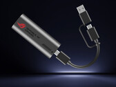 ROG USB-C10G 是一款 USB-C 转 10GbE 适配器。图为该配件及其随附线缆的宣传图。