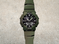 卡西欧G-Shock GA-B010-1A和GA-B010-3A(如图)手表已经泄露。 (图片来源:Bestwatch.ru,经编辑)