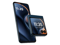 直布罗陀海颜色的摩托罗拉 Razr 60。