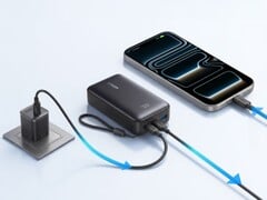安克（Anker）的 Zolo 移动电源（10K，30W）