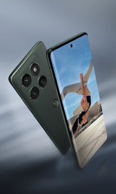 摩托罗拉 Edge 2025 采用人造皮革装饰。(图片来源：Evan Blass）