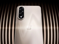 OnePlus Ace 5 Ultra 也被称为 OnePlus Ace 5 极速版。(图片来源：OnePlus）