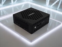 搭载四核英特尔 Twin Lake 芯片的 Zotac Zbox CI360 纳米迷你 PC 已到货。(图片来源：Zotac，已编辑）