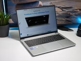 Geekom GeekBook M16 评测：这款 16 英寸笔记本电脑的续航能力令人惊喜