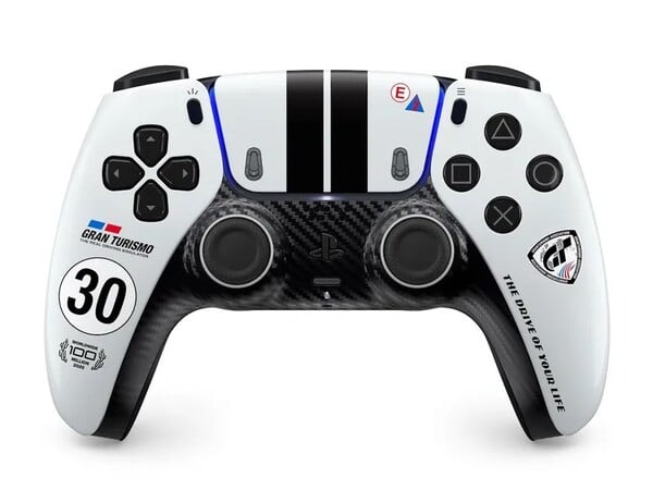 这款 DualSense Wireless Controller – Gran Turismo Limited Edition 将在欧洲、日本、美国和英国发售。