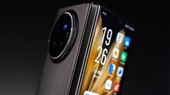 一位拆解专家总结说,vivo X折叠3 Pro几乎没有做出任何妥协。(图片:Whylab,微博)