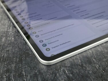 Oppo Pad 4 Pro 评测。(图片来源：Marcus Herbrich/Notebookcheck）