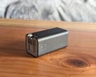 这款 65 W HP 适配器几乎具备了我们对便携式 USB-C 充电器所期待的所有功能