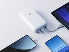 Xiaomi 的新款基础版 20,000 mAh 充电宝有黑色和白色两种配色。