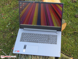 联想IdeaPad 3 17ABA7（82RQ003CGE）。审查单位提供的。