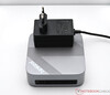 Ninkear Mbox 11 带 30 瓦电源装置（12 V；2.5 A）。