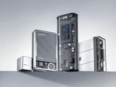 Nio POWER UP 磁性移动电源的容量为 10,000mAh 。(图片来源：Nio）