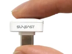 Suneast 推出可一直连接到智能手机、平板电脑或笔记本电脑的 USB-C 闪存盘。(图片来源：Suneast）