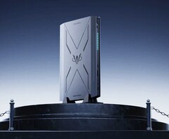 Minisforum AtomMan G7 Pro 游戏迷你 PC 配备了强大的英特尔 CPU 和 RTX 5070 笔记本显卡。(图片来源：ITHome）