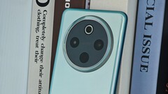 Y300 Pro。(图片来源：数字聊天站）