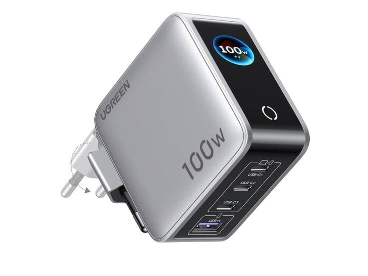 新款 Ugreen Nexode Pro 100W 充电器有四个接口