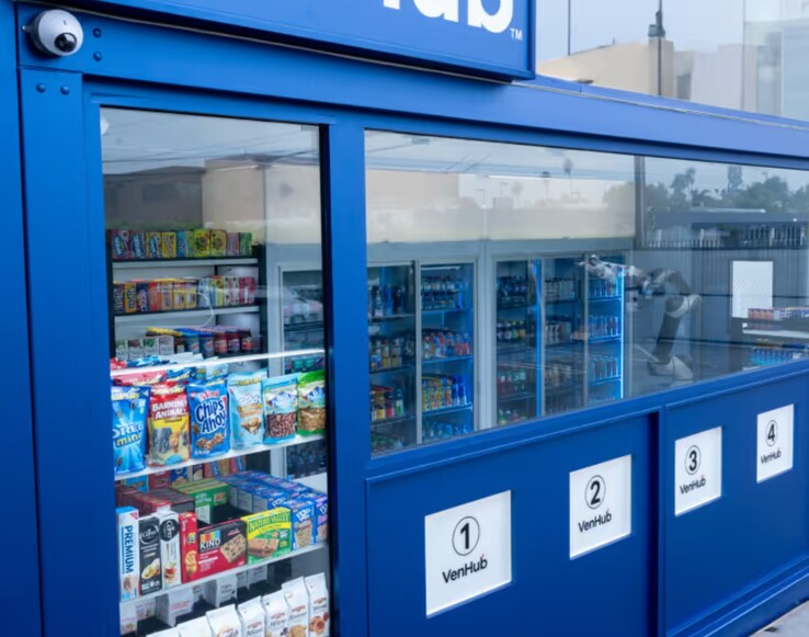 Venhub 门店安装了监控摄像头、防弹玻璃，并采用了防止暴徒盗窃的设计。(图片来源：Venhub）
