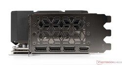 KFA2GeForce RTX 4080 SG的外部连接器