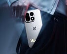 OnePlus 16或将成为安兔兔即将发布的跑分榜单中得分最高的设备之一。图为该手机的宣传图片。