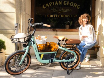 Segway Muxi 直驱电动自行车配有前筐、中筐和后座。(图片来源：Segway）