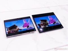 据称,苹果iPhone Ultra的尺寸与三星Galaxy Z Fold8(图中左侧)相近。