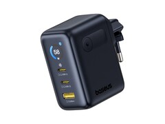 Baseus 的新款 PicoGo 数字显示快速充电器 100W（图为欧盟版）已在中国上市。(图片来源：Baseus）