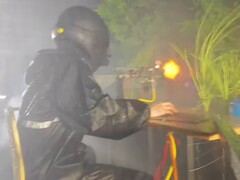 Instagram 用户 ryc._1216 制作了一个游戏装置，可以模拟枪声、雨声和风声。(图片来源：ryc._1216 via Instagram）