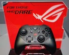 Gamescom 上展示的 ROG Raikiri II Xbox 无线控制器。(图片来源：华硕 ROG）