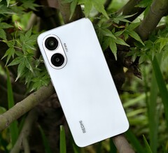 红米 Turbo 4 Pro 真机。(图片来源：数字聊天站）