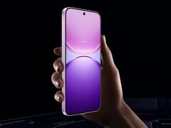 Y600K Turbo 与 Y600 Turbo 完全相同。图为:一张经过编辑的宣传图片,展示了手机正面。